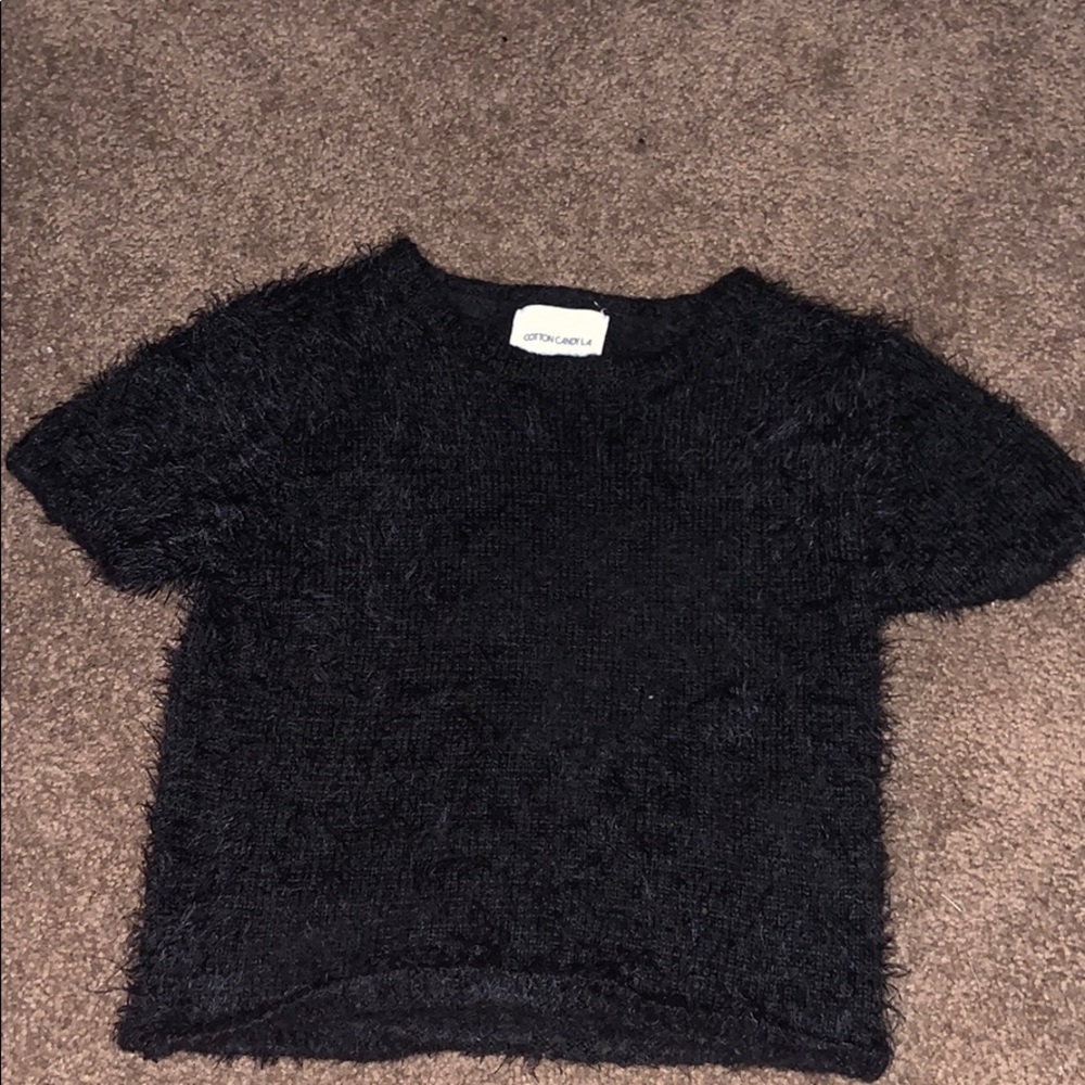 cropped shirt